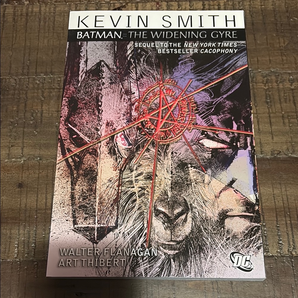 Batman: The Widening Gyre Graphic Novel (2010) First Printing PB